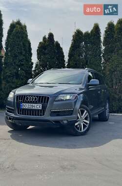 Внедорожник / Кроссовер Audi Q7 2015 в 