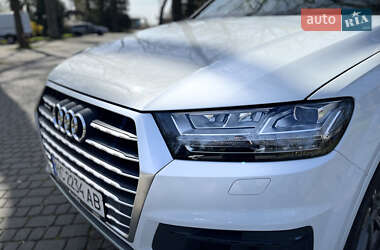 Внедорожник / Кроссовер Audi Q7 2018 в 
