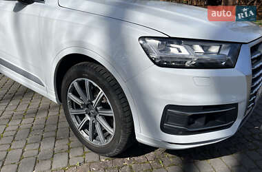 Внедорожник / Кроссовер Audi Q7 2018 в 