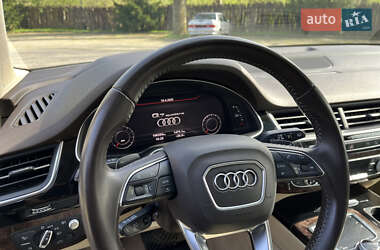 Внедорожник / Кроссовер Audi Q7 2018 в 