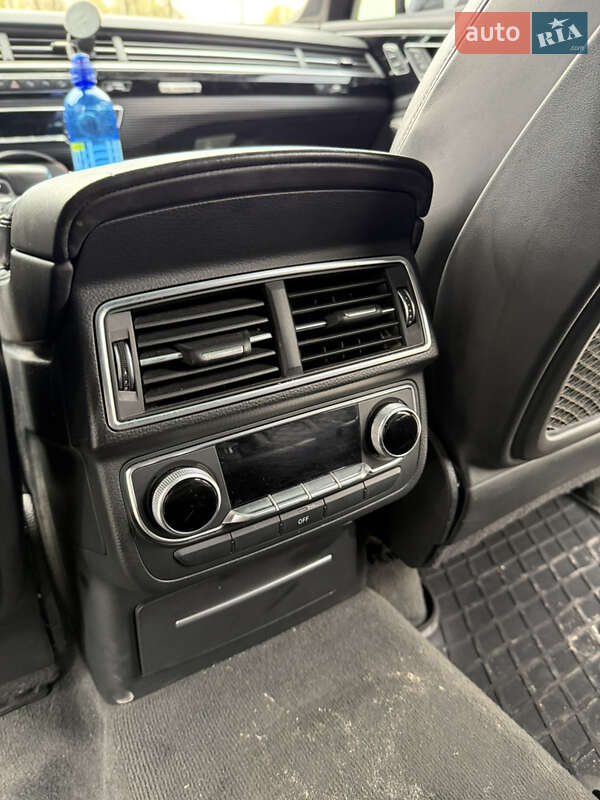 Внедорожник / Кроссовер Audi Q7 2017 в Буче