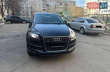 Внедорожник / Кроссовер Audi Q7 2012 в 