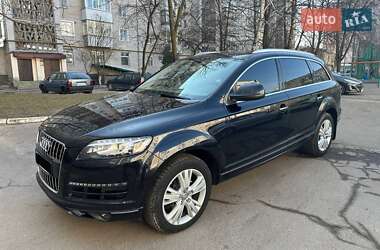 Внедорожник / Кроссовер Audi Q7 2012 в 