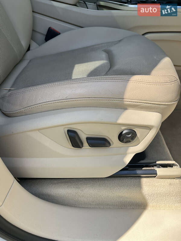 Позашляховик / Кросовер Audi Q7 2016 в Києві фото 24 Позашляховик / Кросовер Audi Q7 2016 в Києві