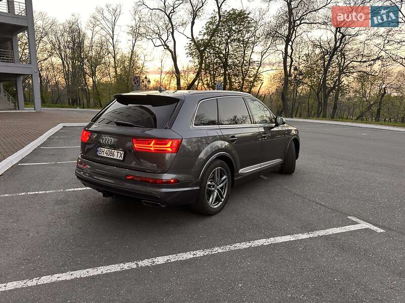 Внедорожник / Кроссовер Audi Q7 2018 в Одессе фото 5 Внедорожник / Кроссовер Audi Q7 2018 в Одессе