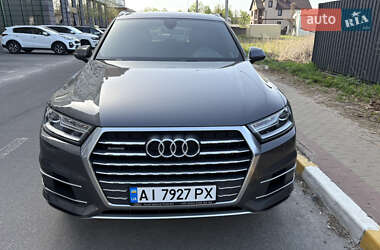 Внедорожник / Кроссовер Audi Q7 2018 в 