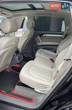 Внедорожник / Кроссовер Audi Q7 2009 в 
