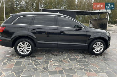 Внедорожник / Кроссовер Audi Q7 2009 в 
