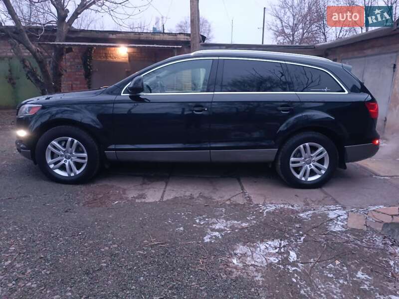 Внедорожник / Кроссовер Audi Q7 2007 в Никополе