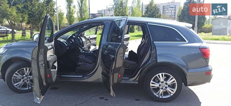 Внедорожник / Кроссовер Audi Q7 2014 в Кременчуге
