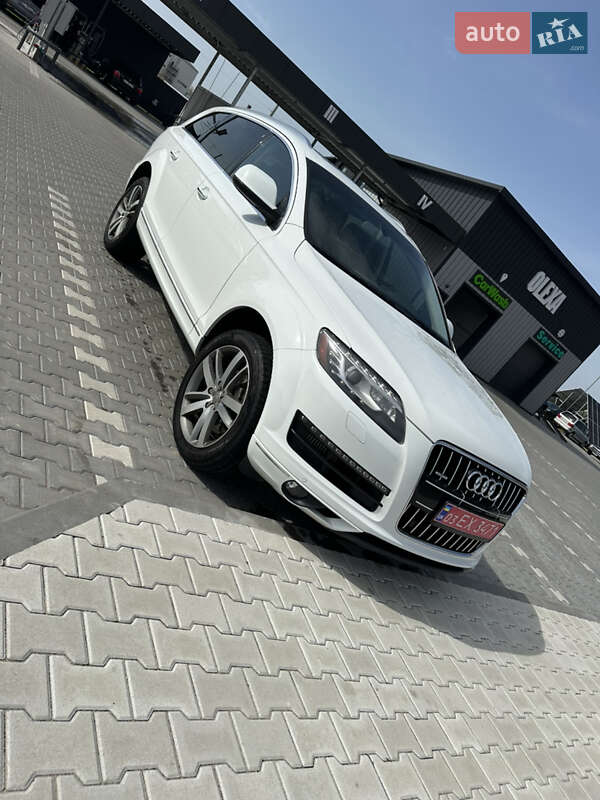 Внедорожник / Кроссовер Audi Q7 2014 в Владимире