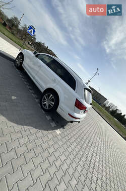 Внедорожник / Кроссовер Audi Q7 2014 в 