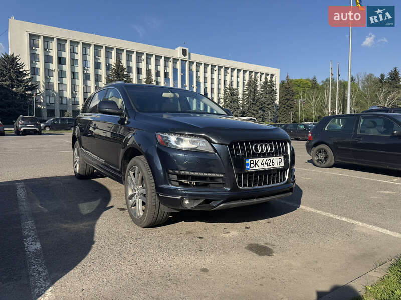 Позашляховик / Кросовер Audi Q7 2012 в Рівному