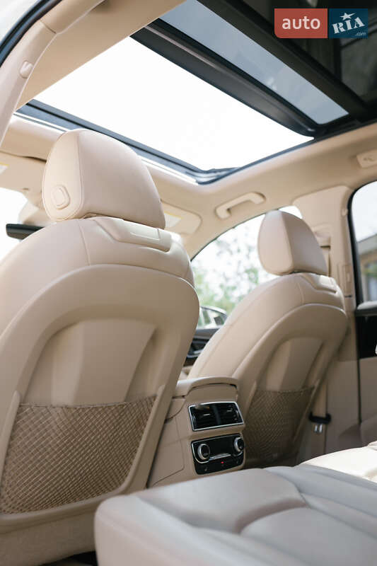 Позашляховик / Кросовер Audi Q7 2017 в Львові