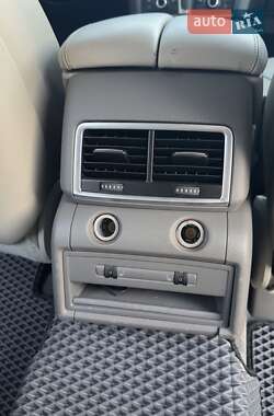 Внедорожник / Кроссовер Audi Q7 2011 в 