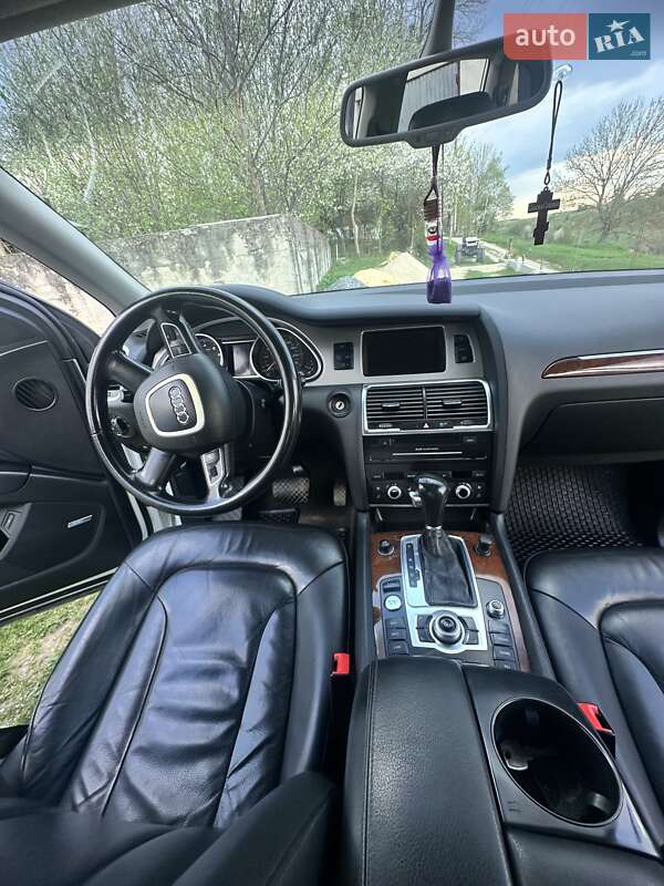 Внедорожник / Кроссовер Audi Q7 2011 в Почаеве фото 12 Внедорожник / Кроссовер Audi Q7 2011 в Почаеве