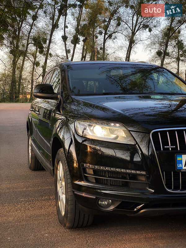Внедорожник / Кроссовер Audi Q7 2013 в Киеве