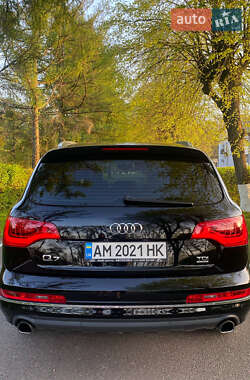 Внедорожник / Кроссовер Audi Q7 2013 в 
