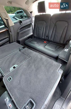 Внедорожник / Кроссовер Audi Q7 2012 в 