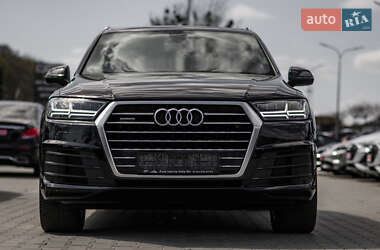 Позашляховик / Кросовер Audi Q7 2015 в 