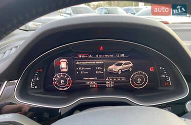Внедорожник / Кроссовер Audi Q7 2016 в 
