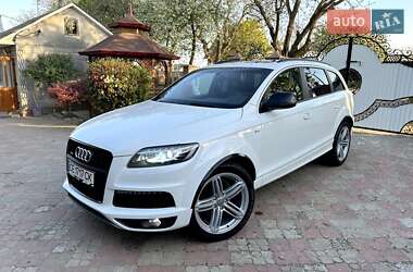 Позашляховик / Кросовер Audi Q7 2012 в 