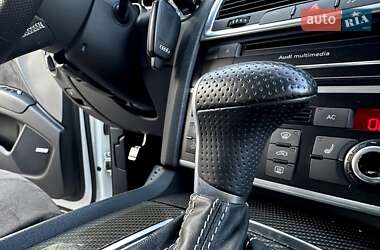 Позашляховик / Кросовер Audi Q7 2012 в 