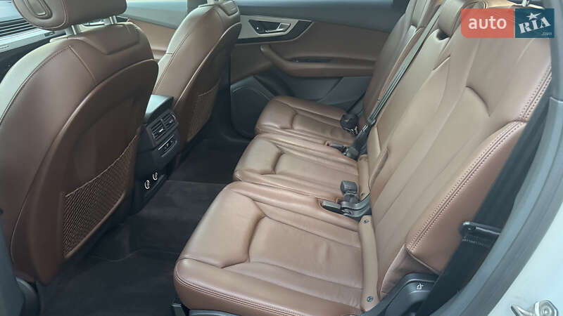 Внедорожник / Кроссовер Audi Q7 2019 в Киеве