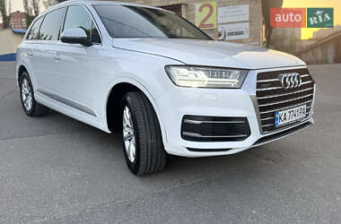 Внедорожник / Кроссовер Audi Q7 2019 в 