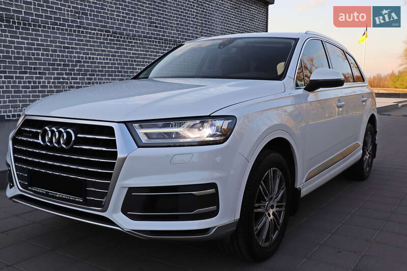 Внедорожник / Кроссовер Audi Q7 2017 в Кременчуге