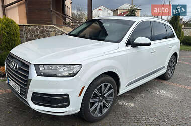 Позашляховик / Кросовер Audi Q7 2016 в 