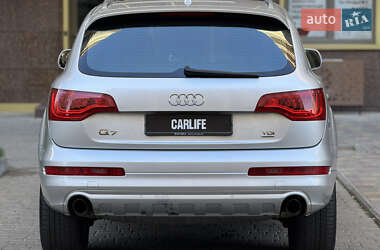 Внедорожник / Кроссовер Audi Q7 2010 в 