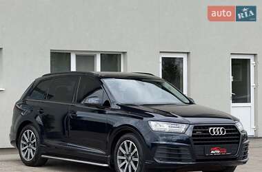 Внедорожник / Кроссовер Audi Q7 2016 в 