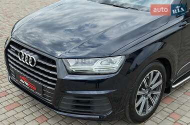 Внедорожник / Кроссовер Audi Q7 2016 в 