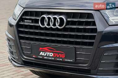 Внедорожник / Кроссовер Audi Q7 2016 в 