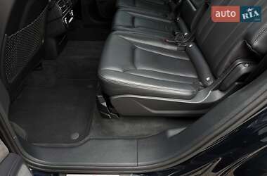 Внедорожник / Кроссовер Audi Q7 2016 в 