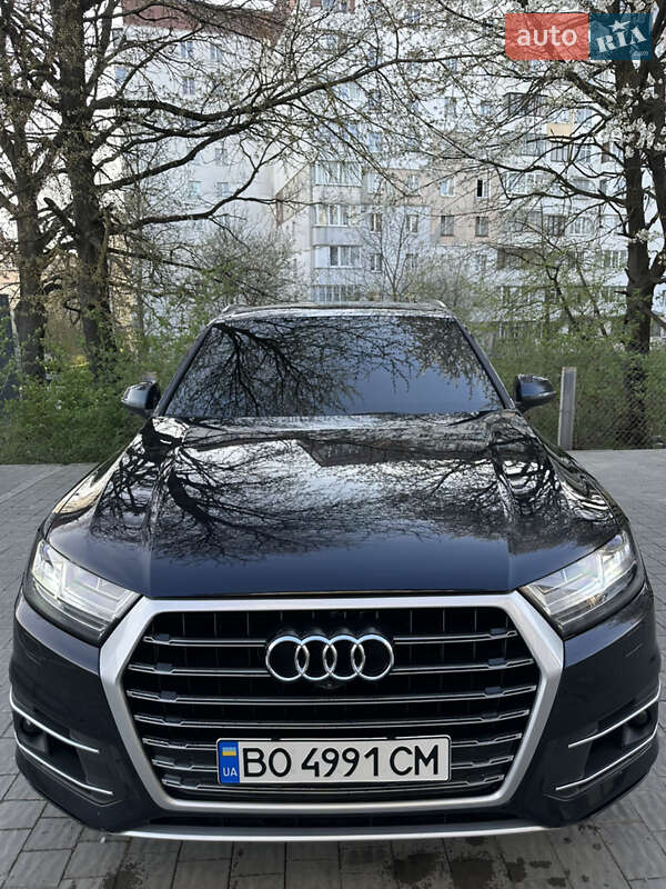 Позашляховик / Кросовер Audi Q7 2017 в Гусятині