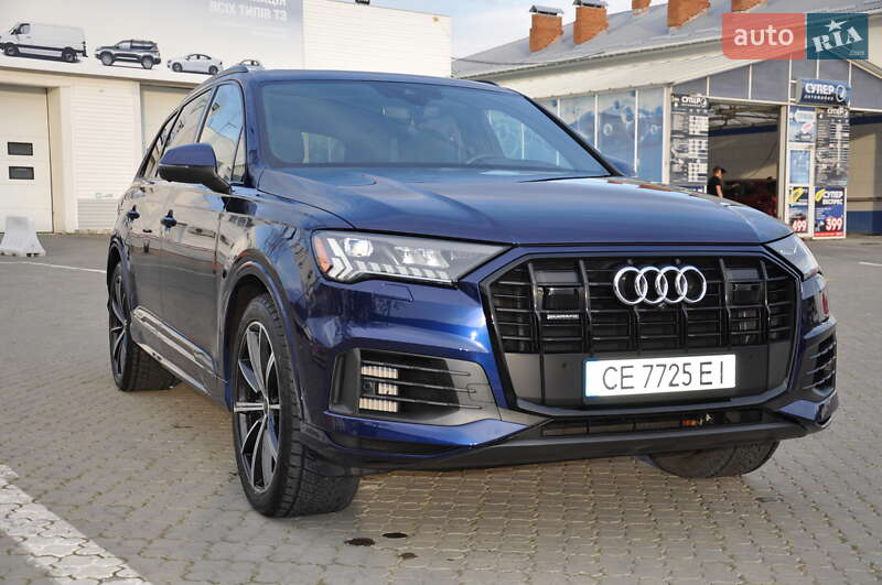 Внедорожник / Кроссовер Audi Q7 2020 в 
