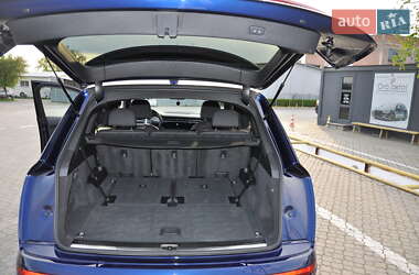 Внедорожник / Кроссовер Audi Q7 2020 в 