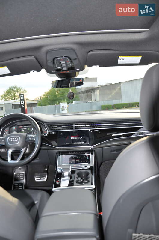 Позашляховик / Кросовер Audi Q7 2020 в Чернівцях