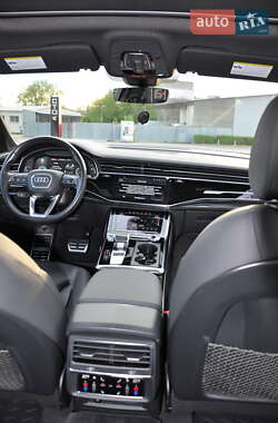 Внедорожник / Кроссовер Audi Q7 2020 в 