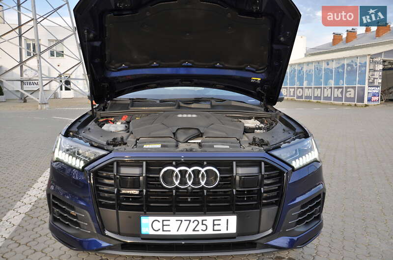 Внедорожник / Кроссовер Audi Q7 2020 в Черновцах