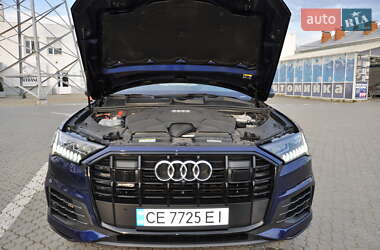 Внедорожник / Кроссовер Audi Q7 2020 в 