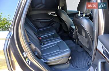 Внедорожник / Кроссовер Audi Q7 2019 в 