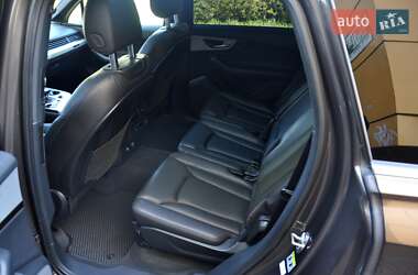 Внедорожник / Кроссовер Audi Q7 2019 в 