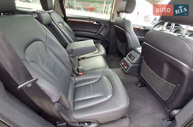 Позашляховик / Кросовер Audi Q7 2015 в 