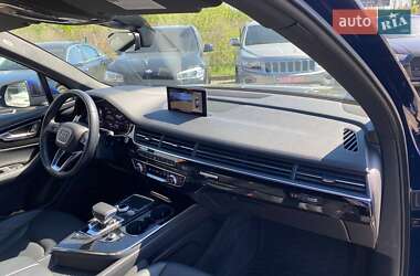 Внедорожник / Кроссовер Audi Q7 2019 в 
