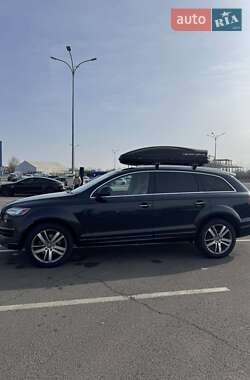 Позашляховик / Кросовер Audi Q7 2010 в 