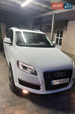 Внедорожник / Кроссовер Audi Q7 2010 в 