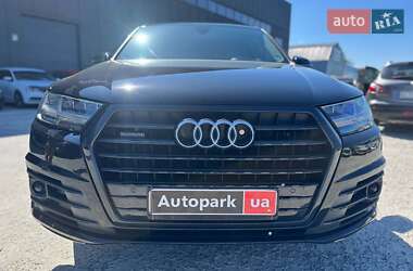 Внедорожник / Кроссовер Audi Q7 2015 в 